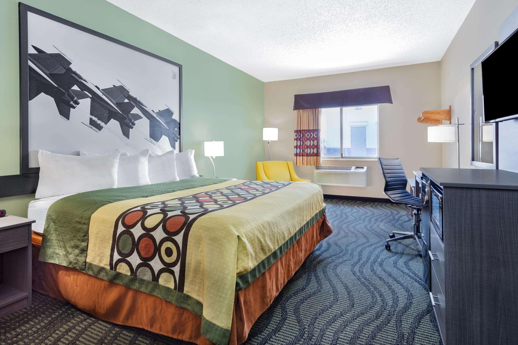 Super 8 By Wyndham Hotel Kokomo