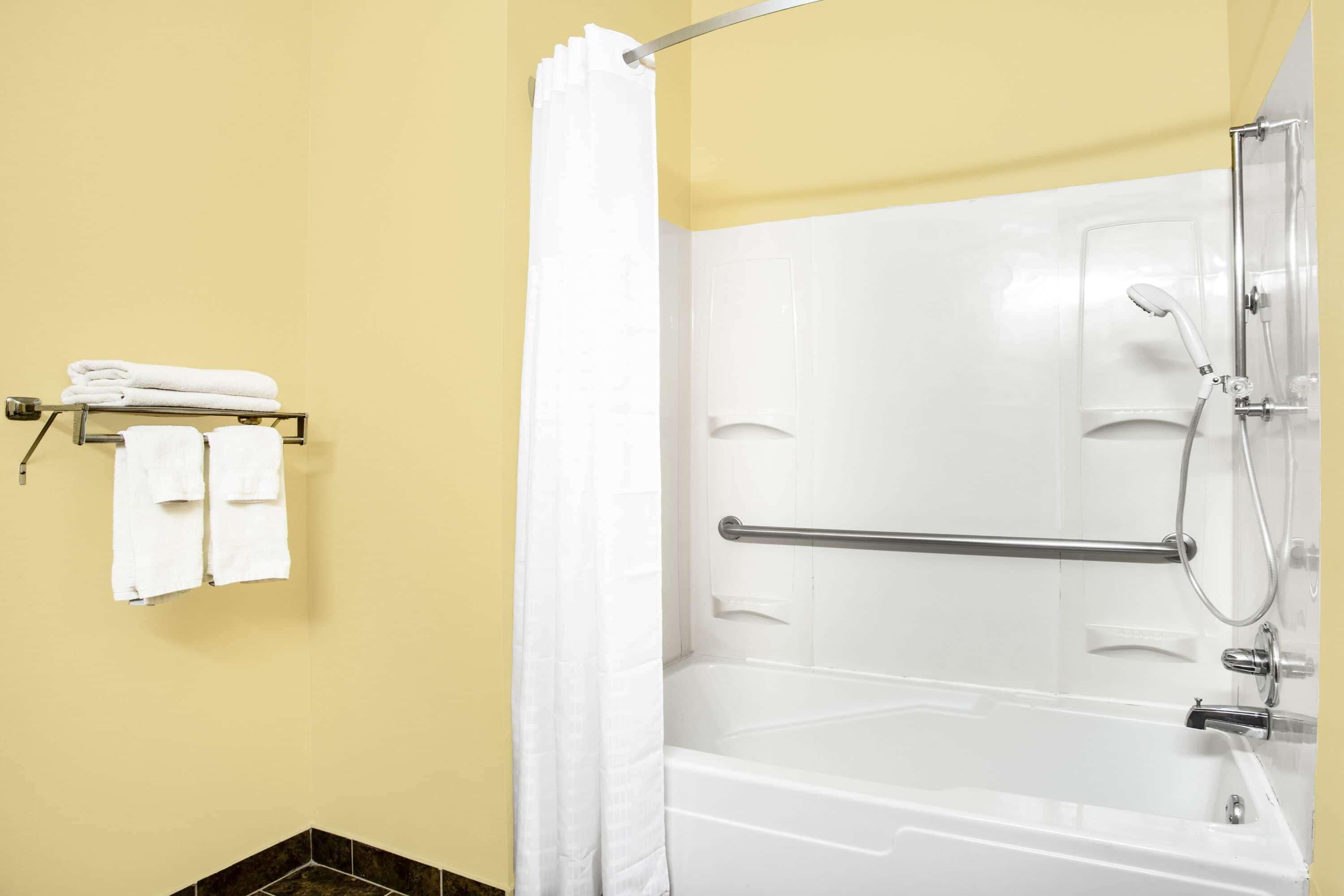 Super 8 By Wyndham Hotel Kokomo