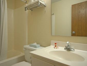 Super 8 By Wyndham Kokomo